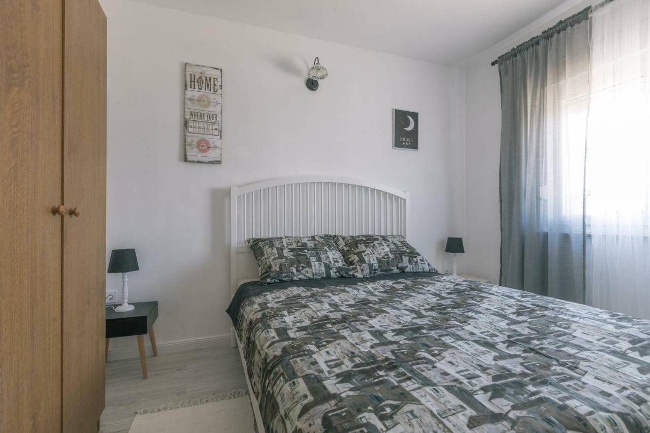 Hedon-Stone Apartman Stari Grad Kültér fotó